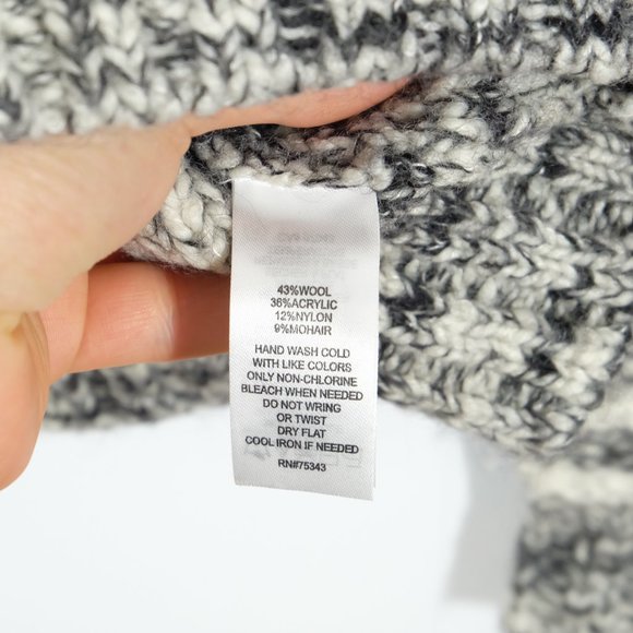5 for $12 Cynthia Rowley Wool Blend Sweater Small Black Gray Cable Knit Mohair - Picture 8 of 8
